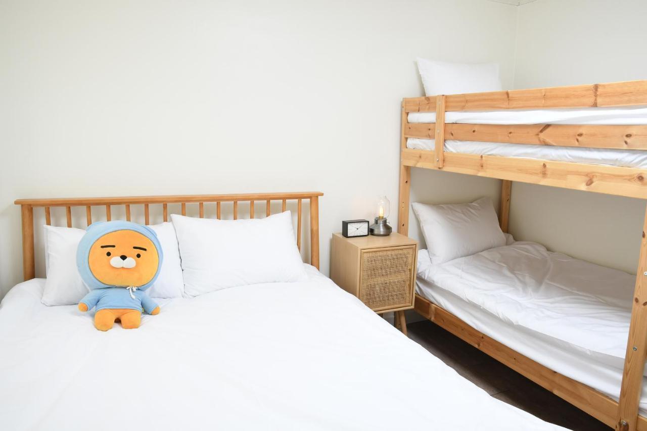 Aiola Cine Hongdae Appartement Seoel Buitenkant foto